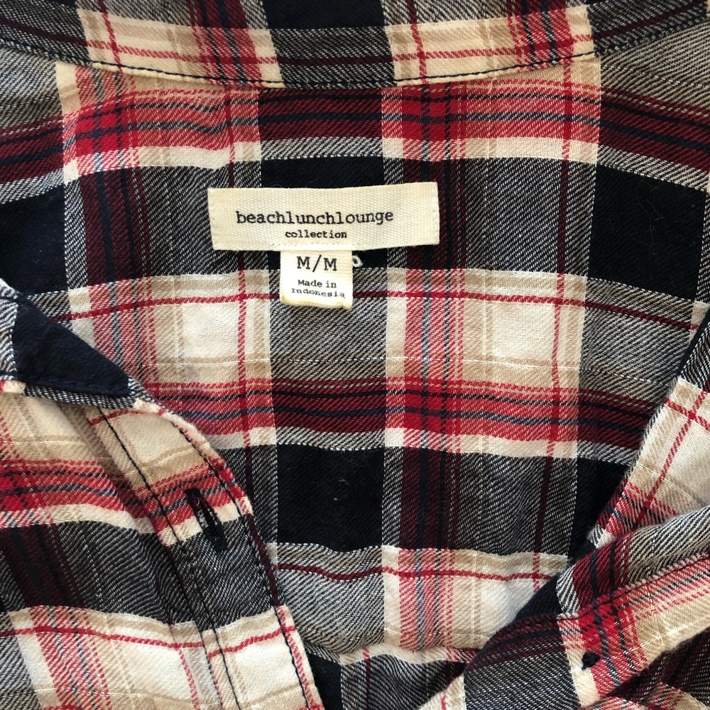 beachlunchlounge Women’s Casual Button Up - Picture 4 of 5